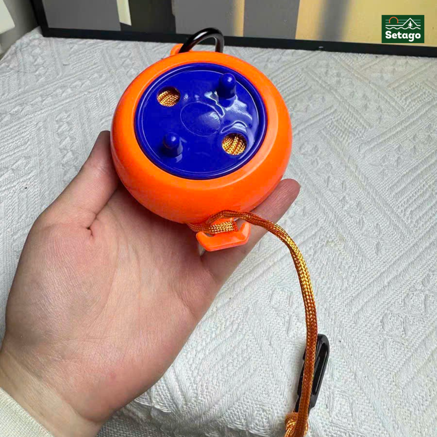 Multi-purpose retractable rope – tidy & practical