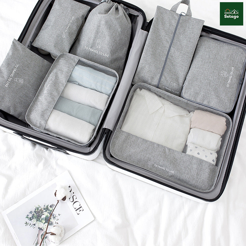 A smart travel tip for families with young children: the Travel Pack – a 7 pieces luggage organizer set for easier, lighter trips.