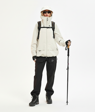 Venture Outdoor Jacket – Triple-layer Teflon fabric: water-repellent, stain-resistant, and windproof