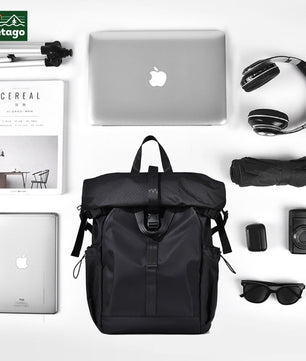 Rolltop backpack – ideal for travel and work, featuring multiple compartments, water-resistant fabric, and a dedicated laptop sleeve