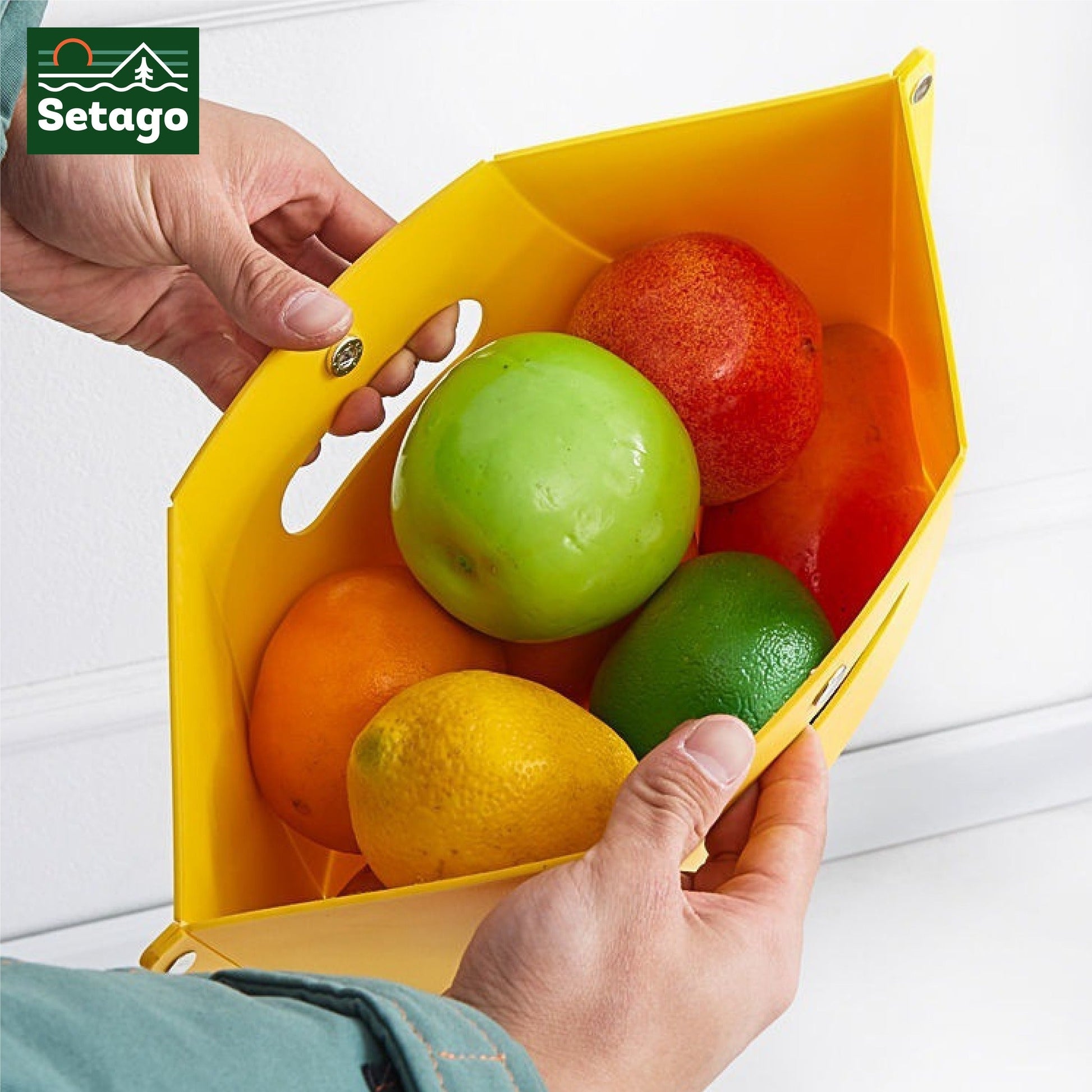 Ultra-slim foldable 'Paper Chair'