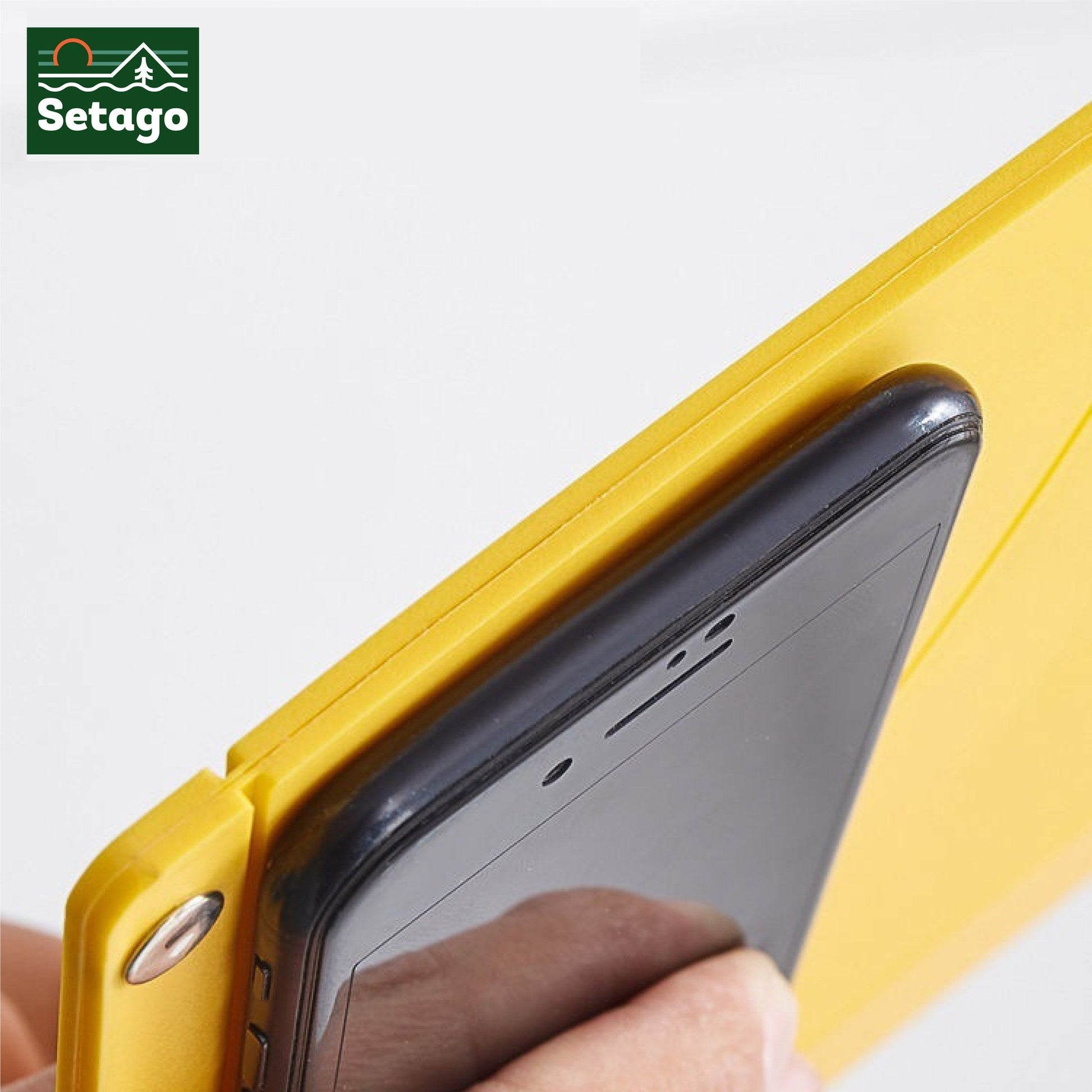 Ultra-slim foldable 'Paper Chair'