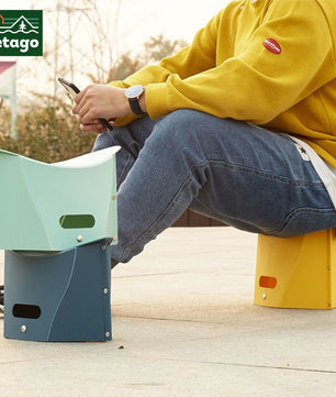 Ultra-slim foldable 'Paper Chair'