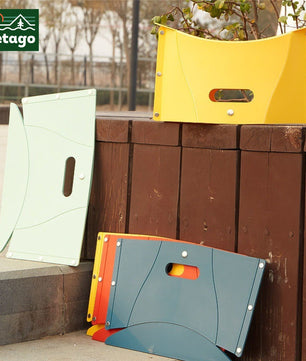 Ultra-slim foldable 'Paper Chair'